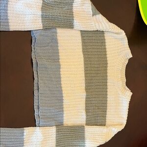 Moon & Madison White Knit Sweater Cropped